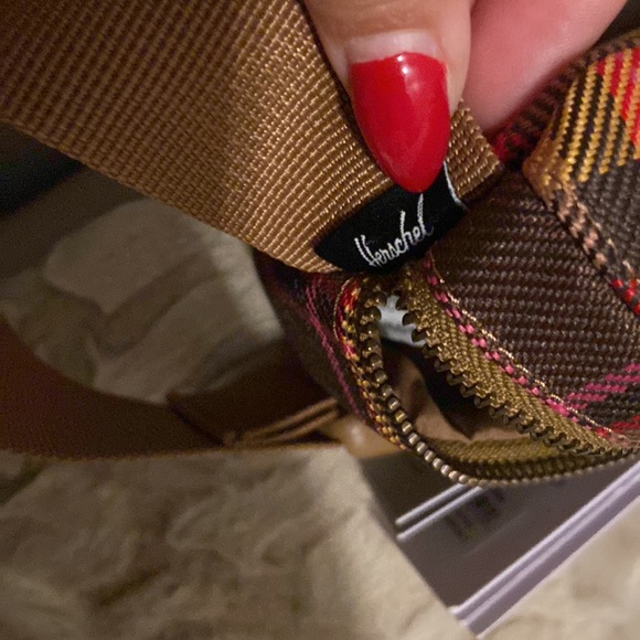 Hershel Supply Co. Chestnut Plaid Belt Bag NWT $50 - Picture 13 of 13